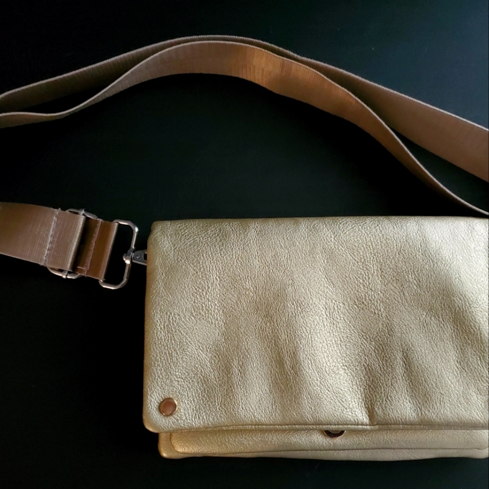 Gold Toned Clutch/Crossbody Bag - Picture 1 of 8